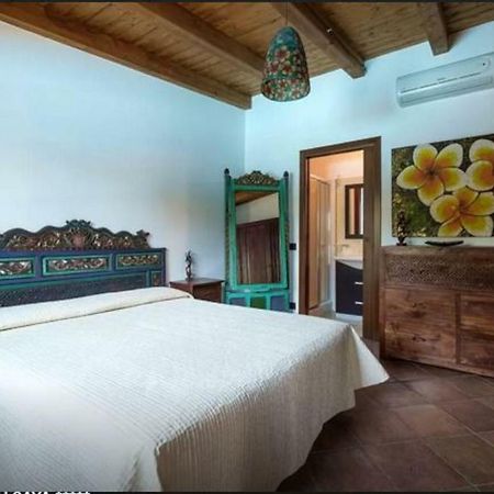 Rumah Saya Campofelice Di Roccella Ngoại thất bức ảnh